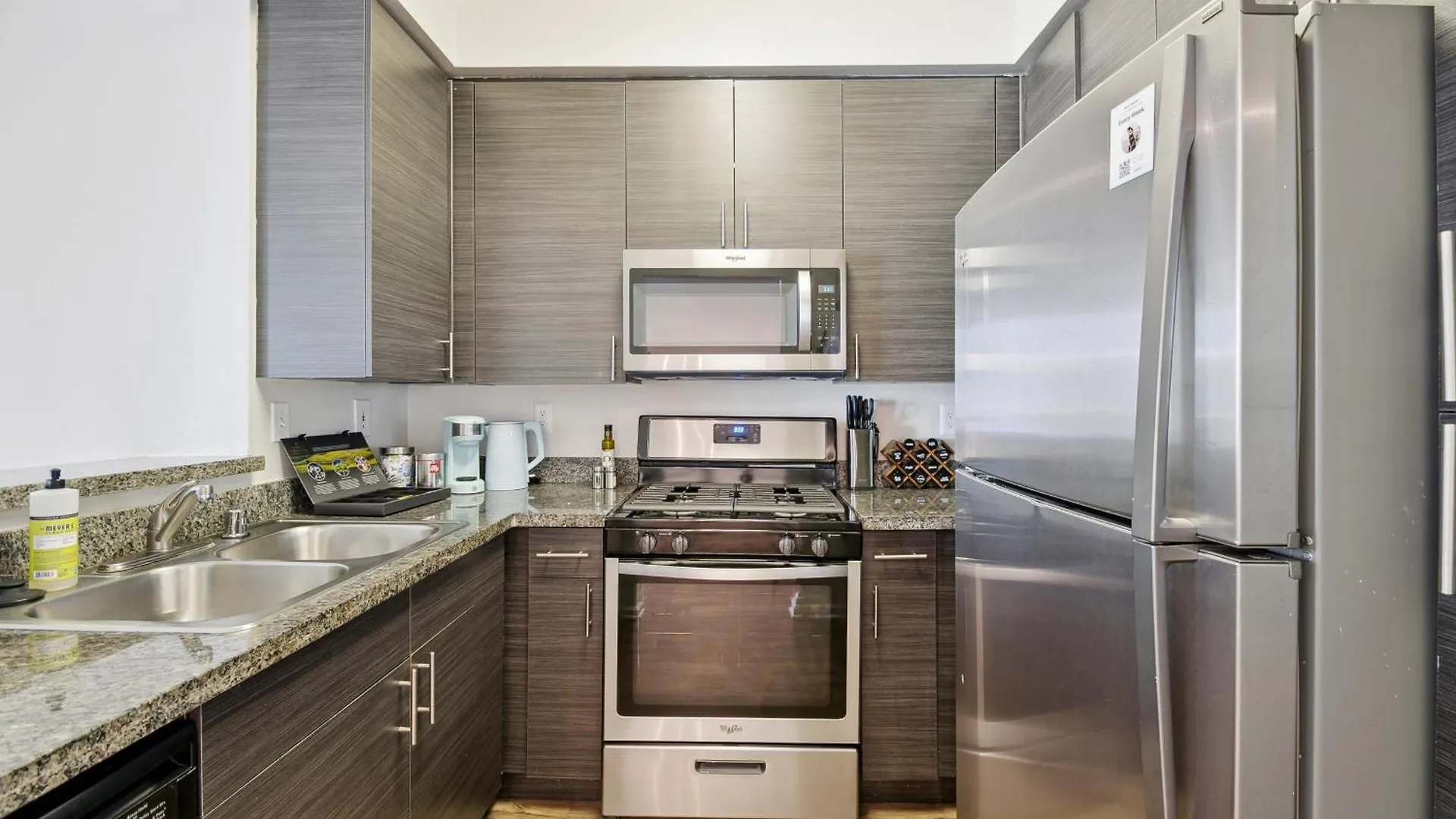 Marina Condo W Free Parking Los Angeles Apartment